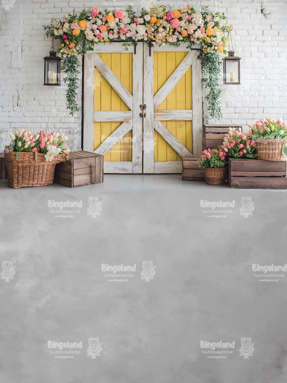 tlo-wiosna-wielkanoc-drzwi-tulipany-brama-kwiaty-Cl1609.webp