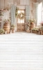 rustykalne-tlo-fotograficzne-wiosenna-sceneria-drewniane-drzwi-kwiaty-mietowa-kratka-CL1746.webp
